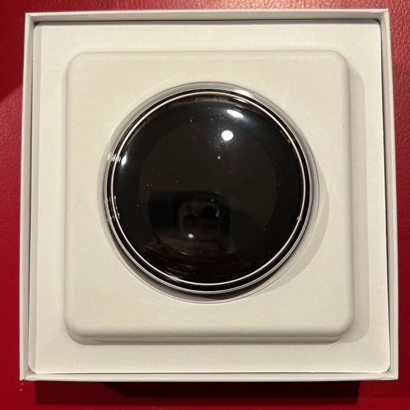 Google Nest Learning Thermostat 3rd Generation - Picture 2 of 3